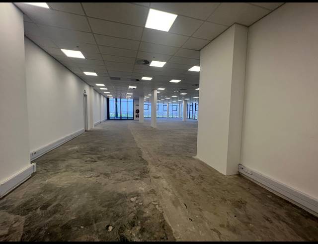 541M² OFFICE TO LET IN ILLOVO